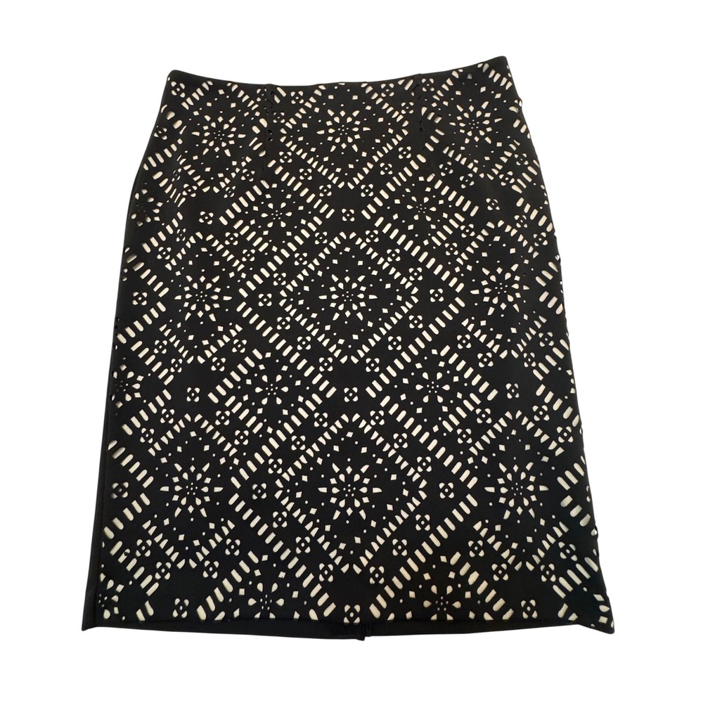 Chicos Black Laser Cut Geometric Pencil Skirt Size 2 Lined Knee Length Office